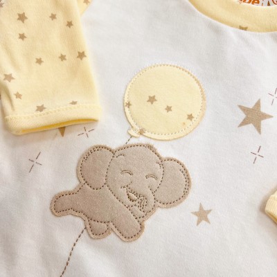 Macacão Malha Trape Zape - Elefantinhos e Estrelinhas - Amarelo e Off White